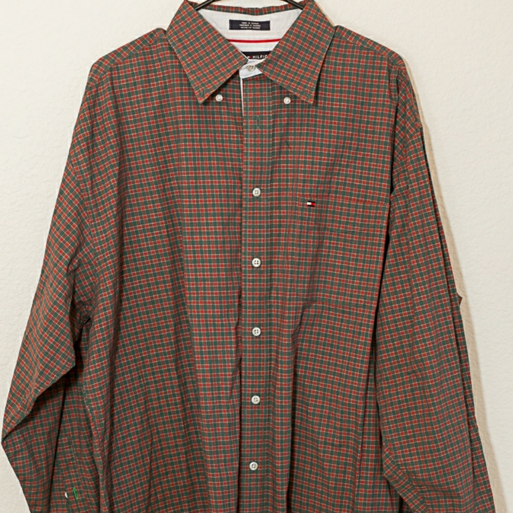 Tommy Hilfiger button up